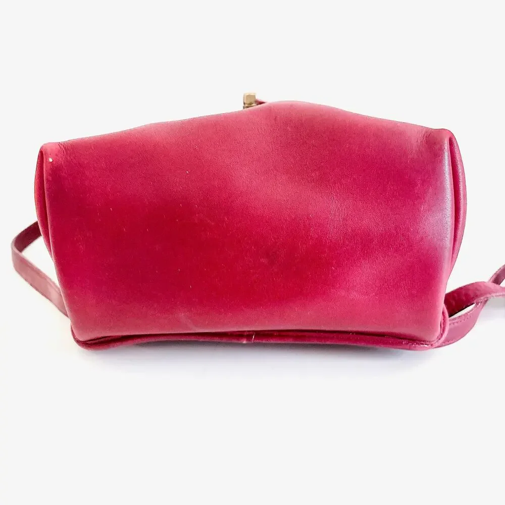 VINTAGE COACH LEATHER DAYPACK BACKPACK - RED